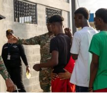 Migración detiene a 997 ilegales y deporta a 1,045