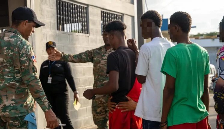 Migración detiene a 997 ilegales y deporta a 1,045