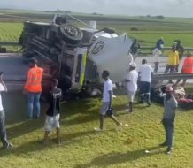 Video| Reportan accidente de tránsito en la autovía del Coral; hay al menos tres heridos