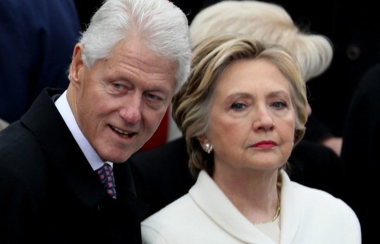 Bill y Hillary Clinton son citados a declarar ante el Congreso en el caso Epstein