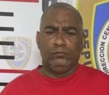 Dictan tres meses de prisión a hombre que se hacía pasar por periodista para robar
