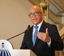 Revelan Homero Figueroa será sustituido como director de comunicación de la presidencia 