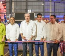 Abinader inaugura en el AILA nueva terminal courier para manejo de mercancía comprada por internet