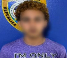 Se entrega a las autoridades “Tata”, acusado de homicidio en Santiago