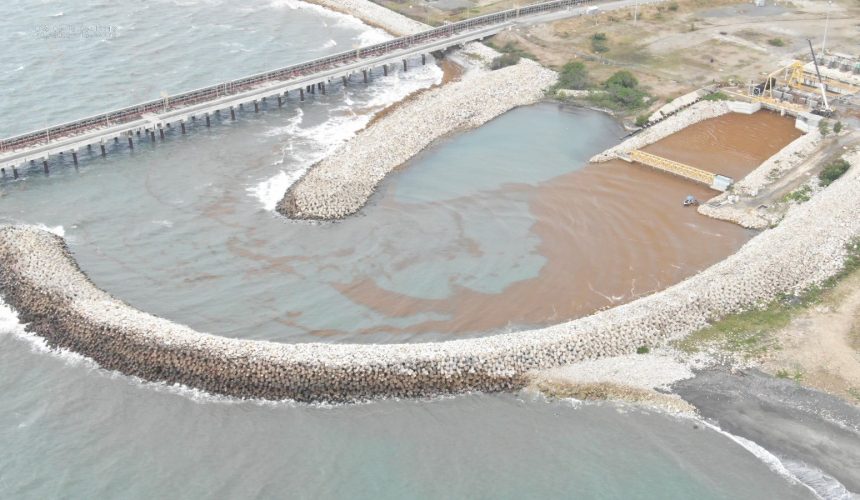 Unidad 1 de Punta Catalina sale de operación por obstrucción de sargazo tras huracán Erin