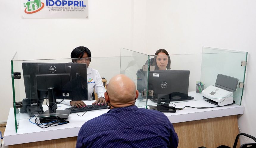 IDOPPRIL remoza oficina en Baní para mejorar servicios a trabajadores⁣