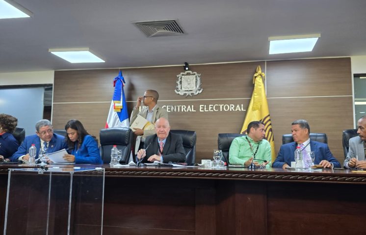 Consorcio EMDOC podría ser la empresa adjudicada para proyecto de cedulación; oferta asciende a más de RD$3,363 millones