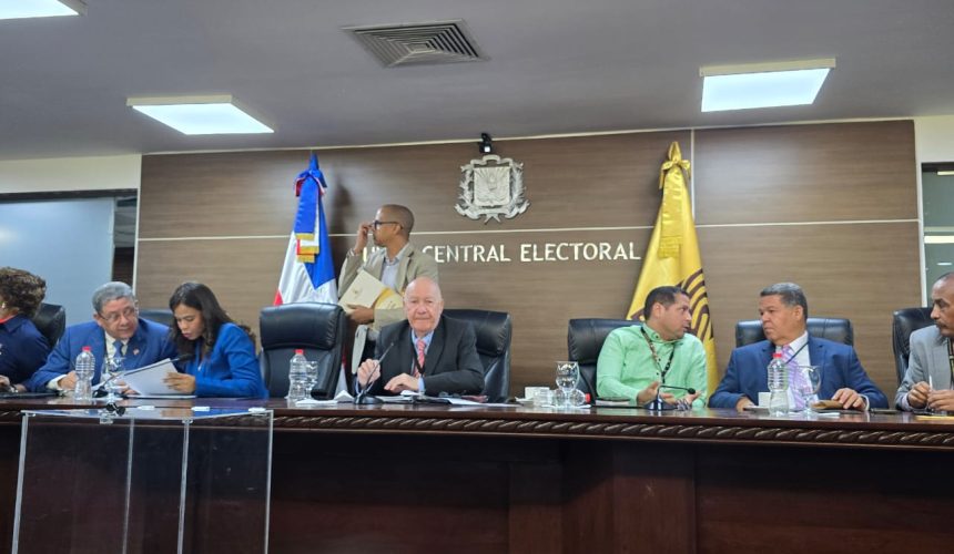 Consorcio EMDOC podría ser la empresa adjudicada para proyecto de cedulación; oferta asciende a más de RD$3,363 millones