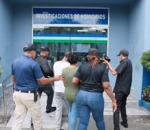 Aplazan medida de coerción contra pareja acusada de la muerte de una niña en Los Guandules