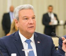 Auditoría certifica transparencia y cumplimiento en gestión de Lisandro Macarrulla en el Ministerio de la Presidencia