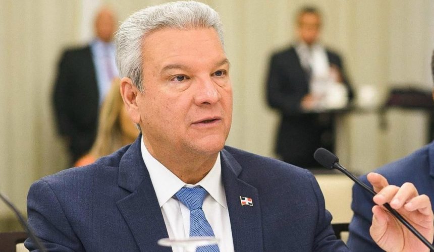 Auditoría certifica transparencia y cumplimiento en gestión de Lisandro Macarrulla en el Ministerio de la Presidencia