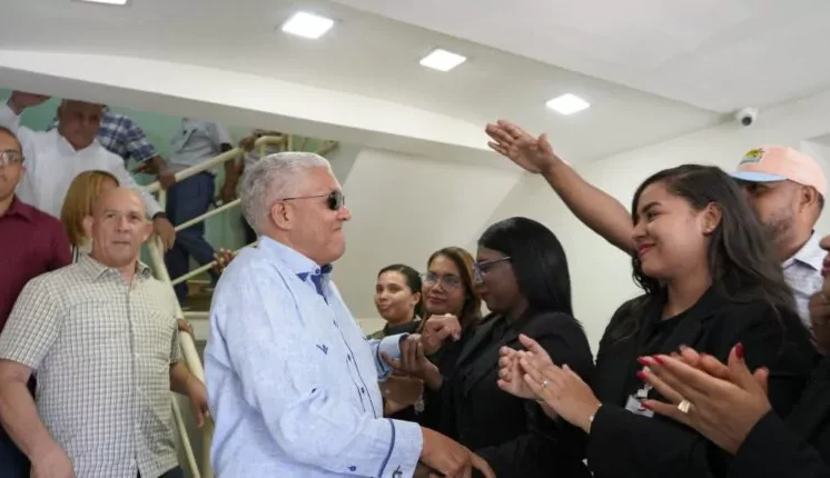 Colaboradores despiden a Radhamés González de la OMSA