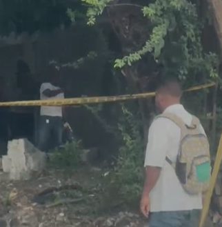 Hombre es encontrado sin vida colgando de un árbol en SDO
