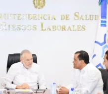 DIDA y SISALRIL acuerdan protocolo para quejas de afiliados