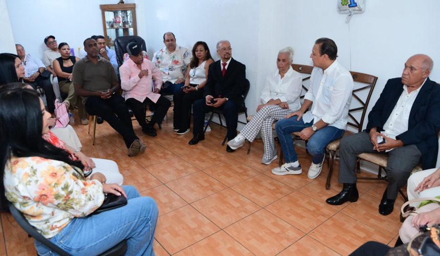 Abel Martínez continúa encuentros con dominicanos líderes en el exterior