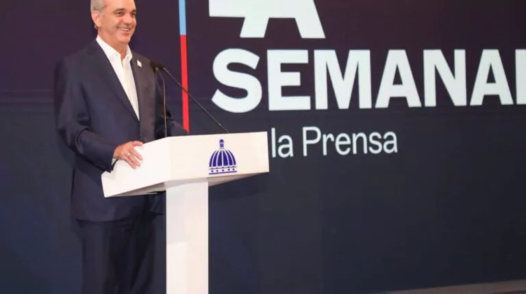 Abinader dice año escolar inicia con una matrícula de 2,664,028 estudiantes