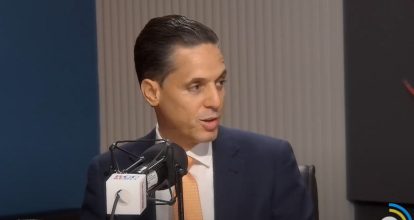 Secretario de Energía de la Fuerza del Pueblo atribuye apagones a déficit superior a $1,700 millones de dólares