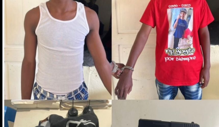 PN apresa dos jóvenes acusados presuntamente de robo a mano armada en Santiago