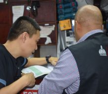 DGII intensifica operativos contra comercios nacionales y de chinos  por supuesta evasión fiscal