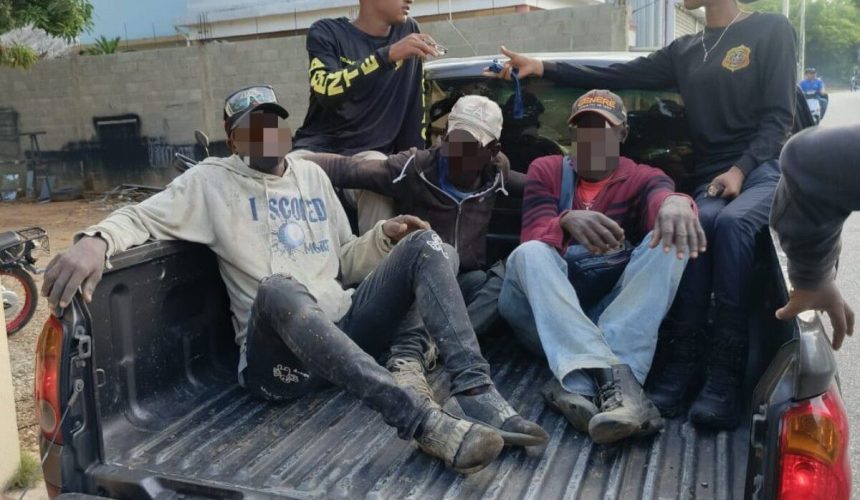 Migración detiene a 876 haitianos indocumentados en 25 operativos realizados en el país