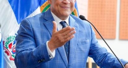 Santos Badía representará al presidente en apertura del año escolar 2025-2026 en Salcedo