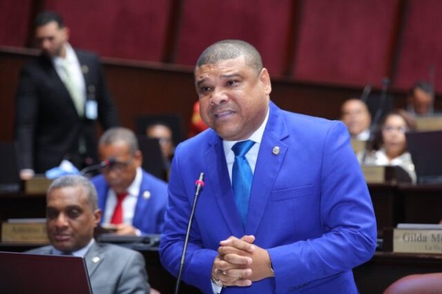 Diputado del PRD afirma población no aguanta más desaciertos del Gobierno