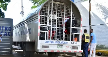 DGM detiene a 573 indocumentados haitianos y deporta a 458 en un día