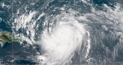 Las precipitaciones del huracán Erin dejan hasta 128 milímetros de agua