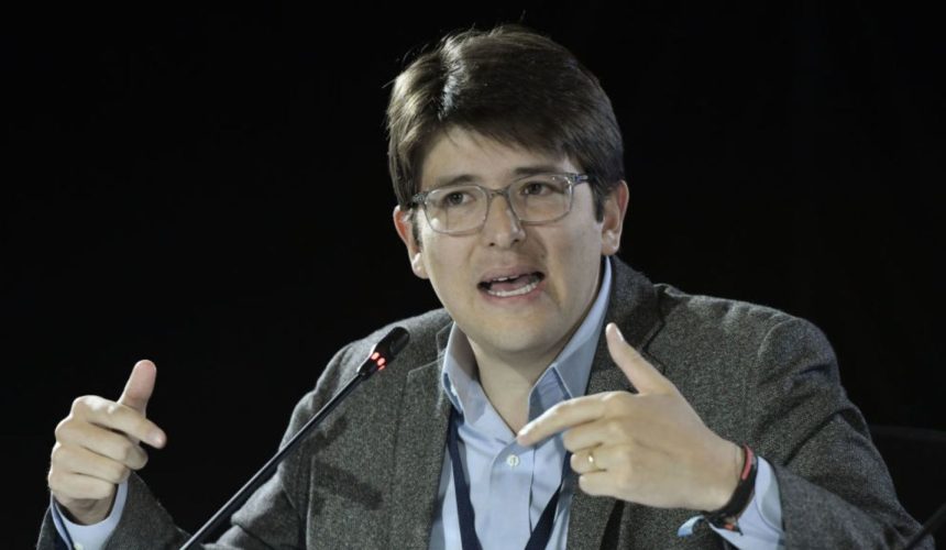 Muere Miguel Uribe, precandidato presidencial baleado hace dos meses en Colombia