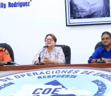 Ocho provincias en alerta verde por efectos indirectos del huracán Erin