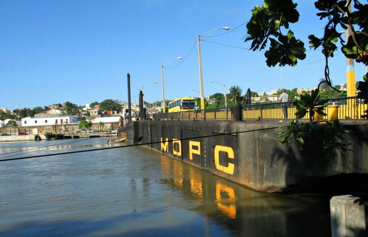 Obras Públicas cerrará el puente flotante desde este sábado hasta el próximo miércoles