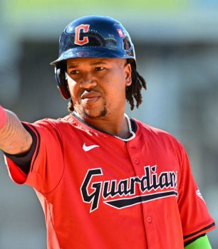 MLB: José Ramírez establece marca y conecta dos jonrones este martes