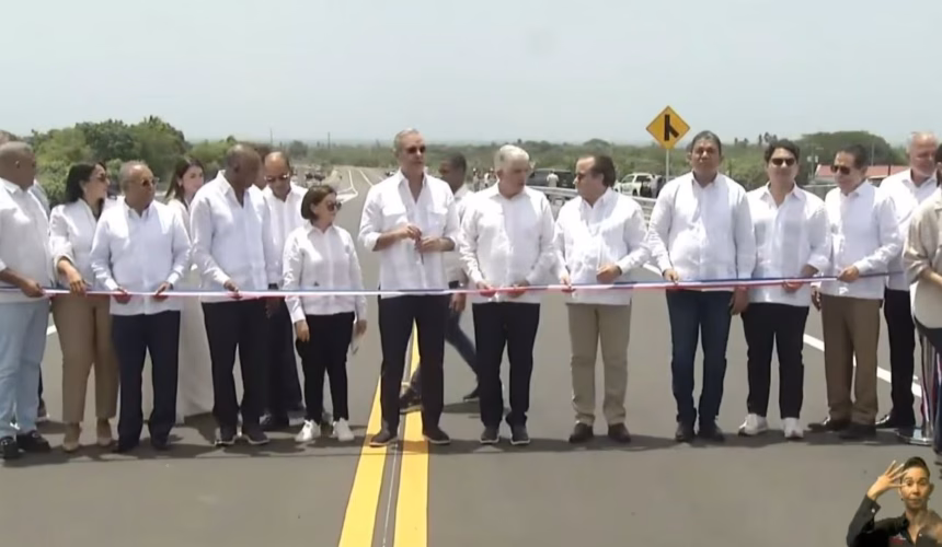 Abinader deja inaugurada Circunvalación de Baní este jueves