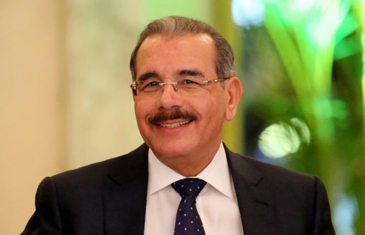 Danilo Medina: “Yo fui al Gobierno a servir”