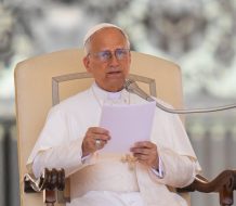 Papa León XIV alerta sobre «fuerte aumento» de la «plaga» de los juegos de apuestas