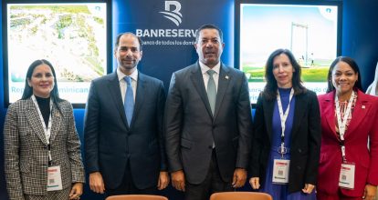 Banreservas reafirma liderazgo en inversiones turísticas en Miches tras negociaciones en Top Resa