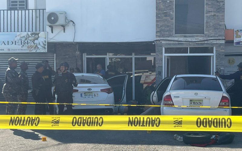 Cinco muertos en enfrentamiento entre civiles y policías en La Barranquita, Santiago