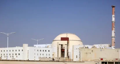 Irán y Rusia acuerdan construir centrales nucleares en Irán por 25 mil millones de dólares 