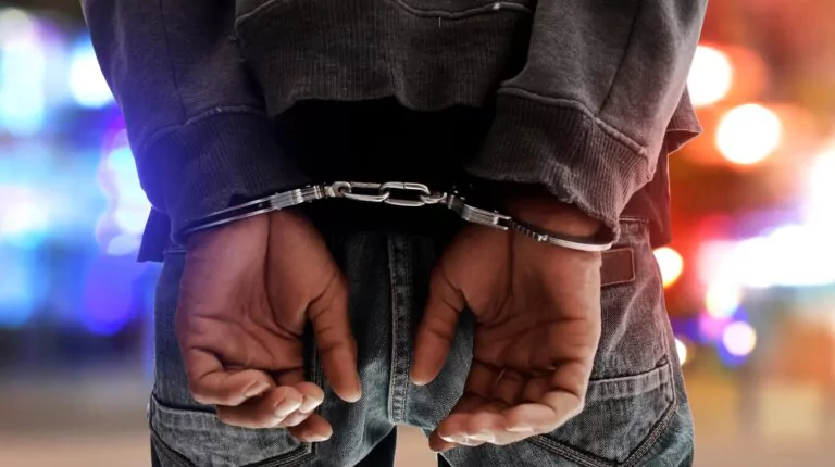Dictan 20 años de prisión a hombre que violó y embarazó niña de 12 años en SDE