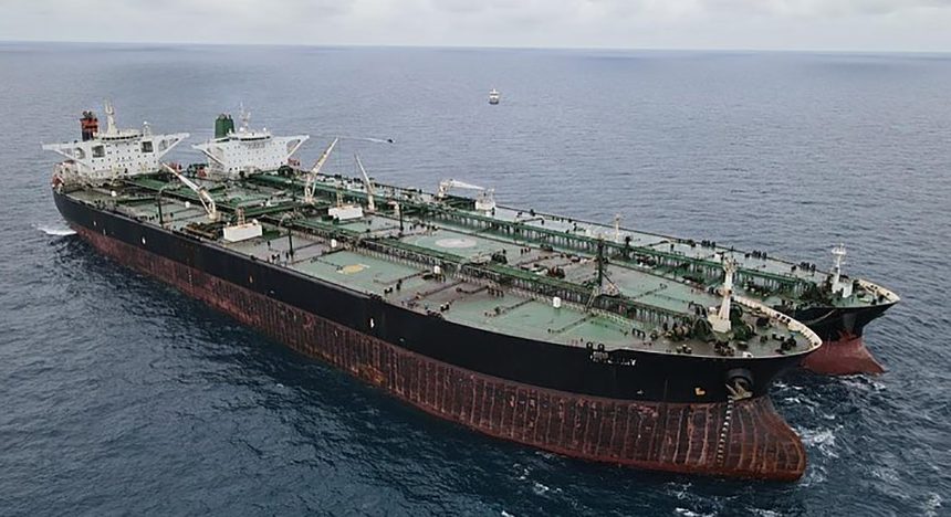 EE.UU. ataca barco con cargamento de presuntas drogas procedente de Venezuela