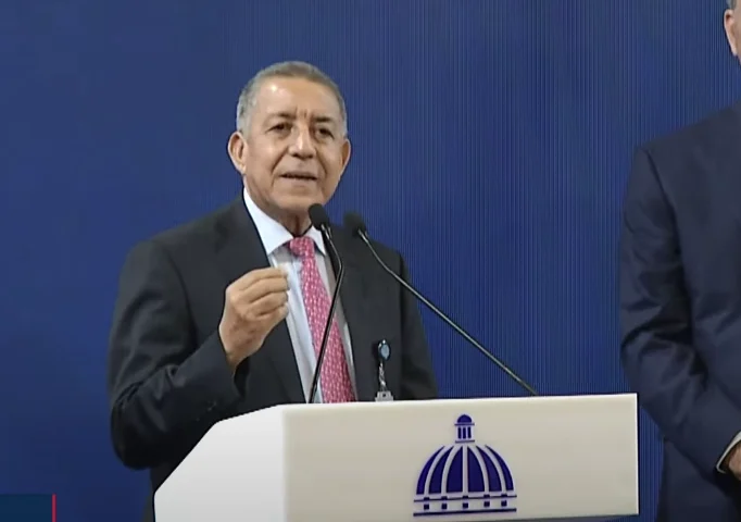 Cónsul dominicano en Venezuela afirma que presos criollos no superan los 15 y descarta vínculos políticos