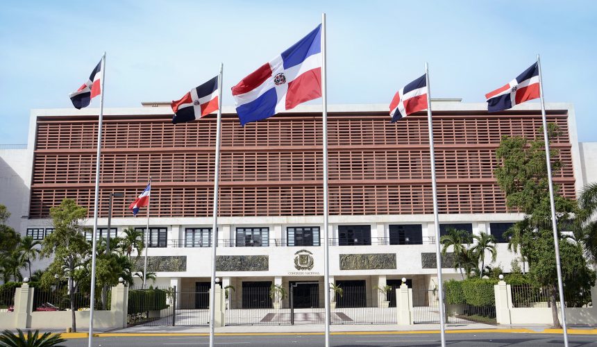 Legisladores trabajarán en nueva ley de embargos tras anulación del Tribunal Constitucional