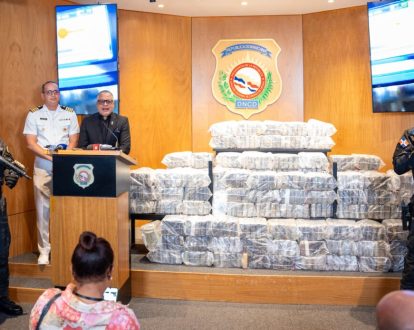 Autoridades confiscan 448 paquetes de supuesta cocaína en Baní, Peravia