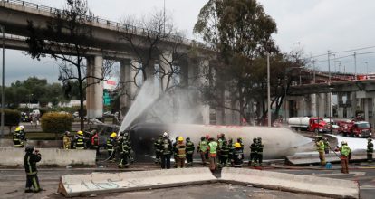 Tres fallecidos y 70 heridos en explosión de camión de gas en Ciudad de México
