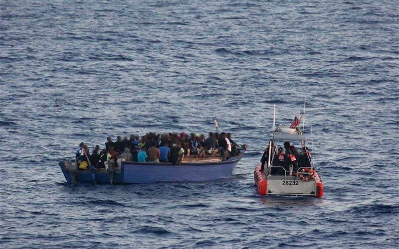 Guardia Costera de EE.UU. intercepta lancha transportando 191 haitianos indocumentados