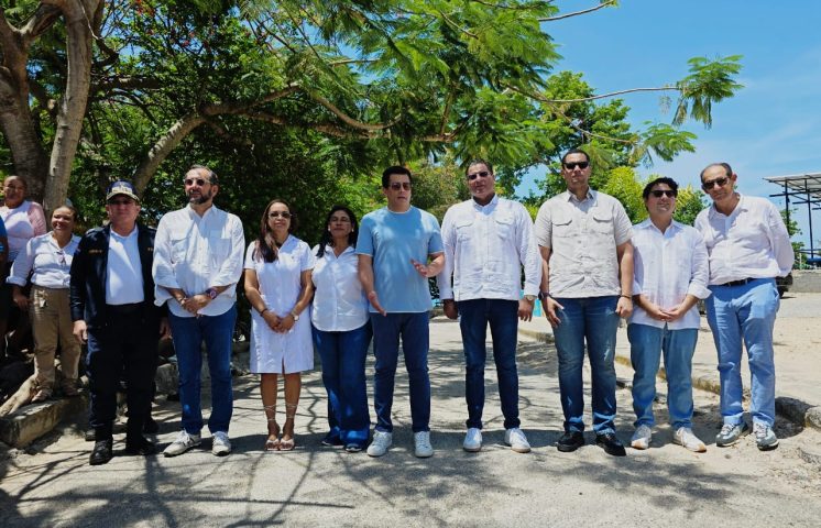 David Collado deja iniciada reconstrucción plaza de vendedores en Río San Juan