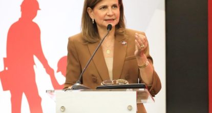 Raquel Peña anuncia construcción de carretera del Ámbar con recursos del presupuesto complementario