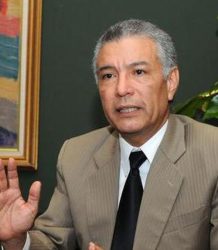 Policía aclara que vehículo de Ángel Lockward no fue robado
