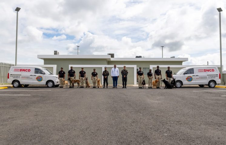 Aerodom entrega instalaciones y perros entrenados para fortalecer la lucha antidrogas
