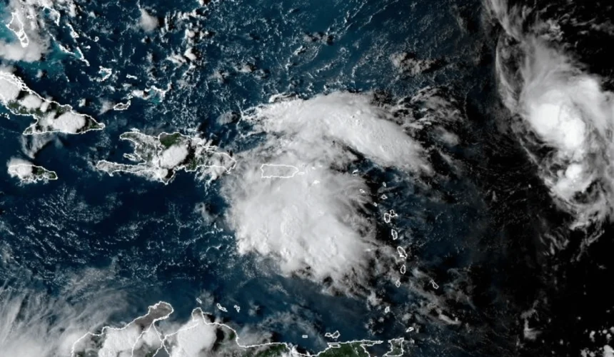 Tormenta Humberto se forma al este de Puerto Rico y podría convertirse en huracán
